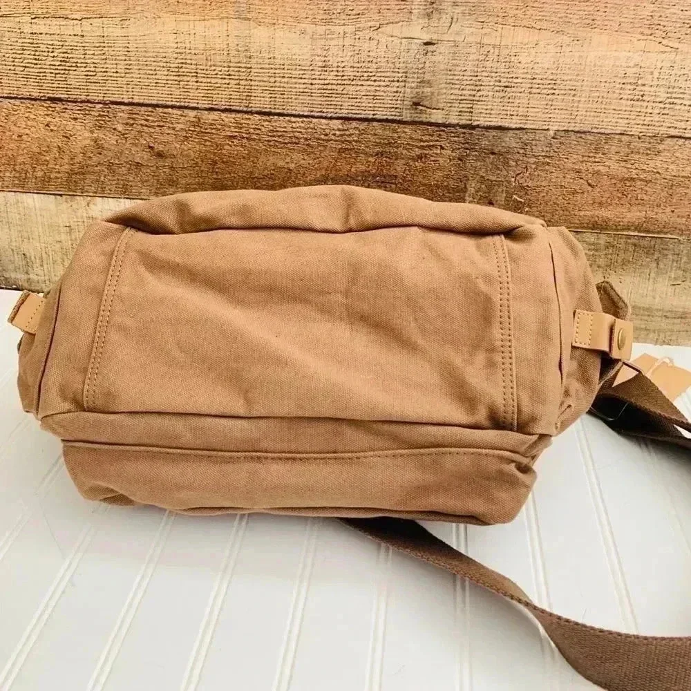 NWT Caden Messenger Bag